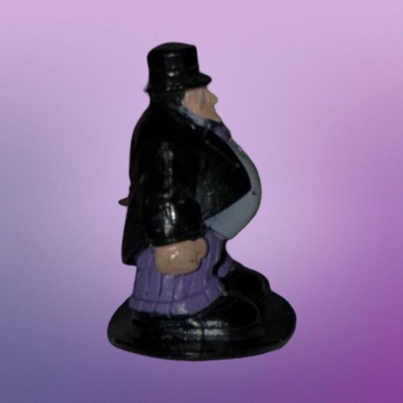 Vintage DC Comics Batman  The Penguin  Mini Figure Cake Topper Toy 1.5” B20 - Picture 2 of 6